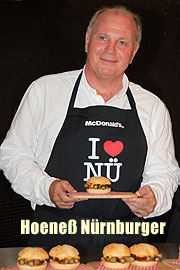Nürnburger bei McDonald's - Uli Hoeneß stellte am 5.7. die neueste Burger Kreation in München vor. Infos & Video (Foto. MartiN Schmitz)